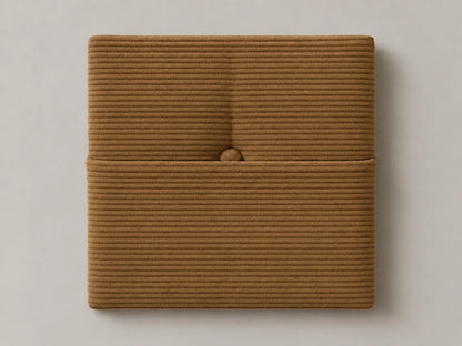 Cabecero modular pana marrón, capitoné con bolsillo a media altura y botón tapizado central. Módulo de 30 × 30 × 3,5 cm.