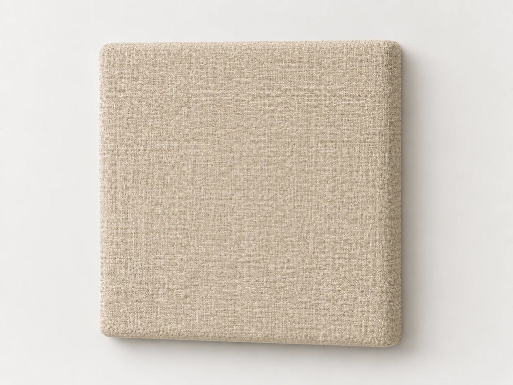 Cabecero modular · Vista del acabado tela entrelazada beige en un módulo liso de 30 × 30 × 3,5 cm