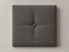 Cabecero modular tela entrelazada gris, capitoné con botón tapizado central. Módulo de 30 × 30 × 3,5 cm.