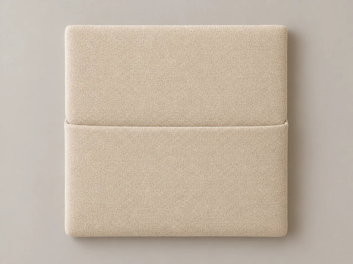 Cabecero modular tela tejida beige, liso con bolsillo a media altura. Módulo de 30 × 30 × 3,5 cm.